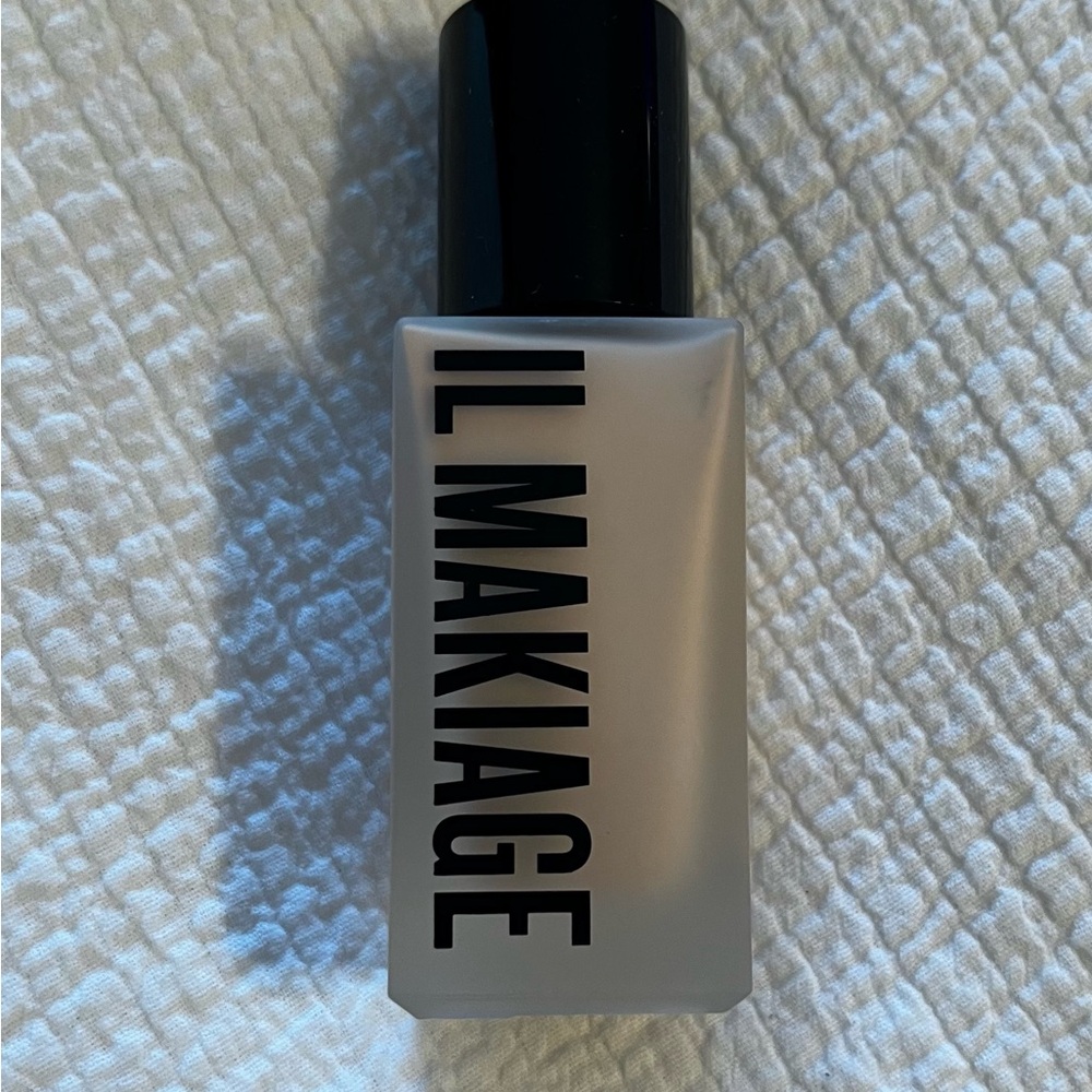 IL MAKIAGE Foundation - Subtle fair shade #5